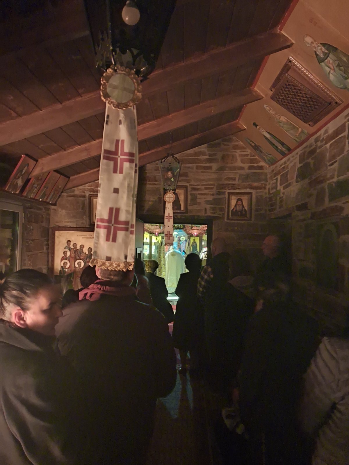 Νυχτερινή Θεία Λειτουργία main image