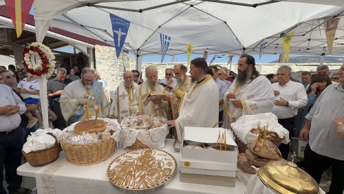 Αρχιερατικό Συλλείτουργο Αγ. Παϊσίου gallery image 32