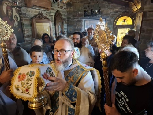 Αρχιερατικό Συλλείτουργο Αγ. Παϊσίου gallery image 5