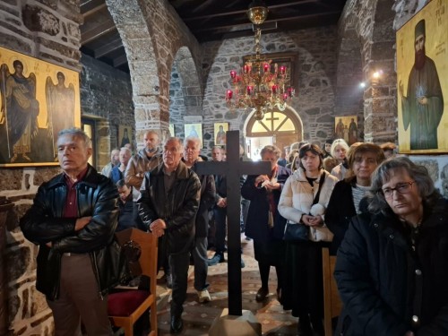 Κυριακή της Σταυροπροσκυνήσεως στην Ι.Μ. Αγίου Χαραλάμπους gallery image 3